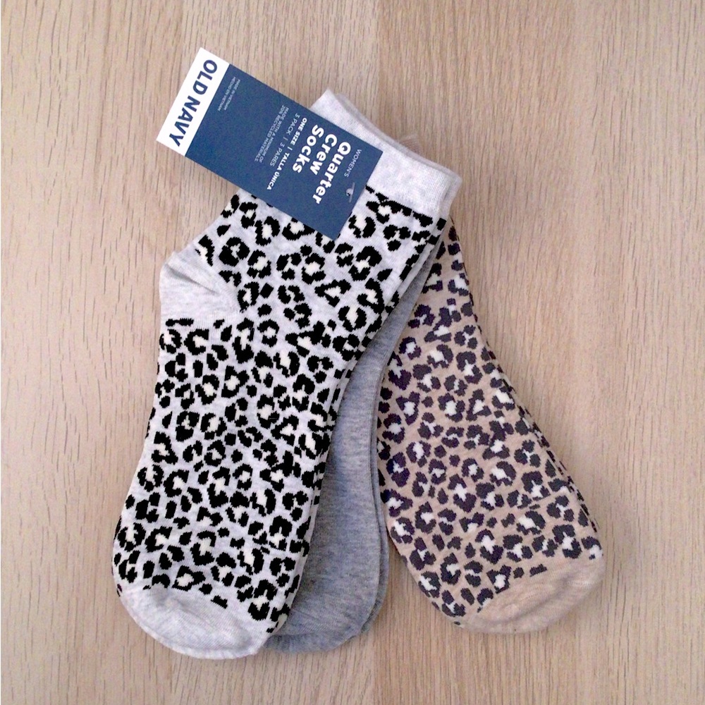 Old Navy Leopard Print Crew Socks